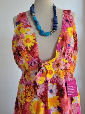 BuddyLove Zena Plunging Sunshine Floral Neck Maxi Dress (Size: M)